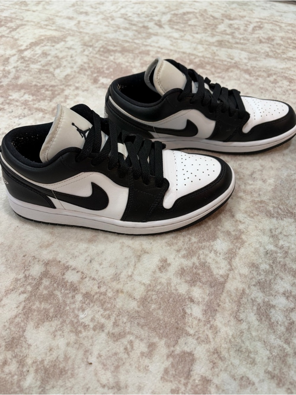 Jordan Low-Top Sneakers in Black and White Panda